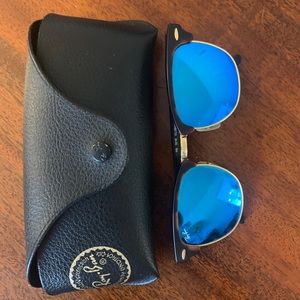 Ray-Ban Clubmaster tortoise with blue lens